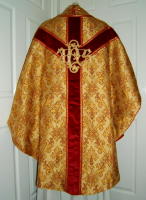 Gold brocade Gothic Chasuble traditional, GL004